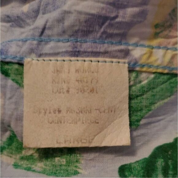 Vintage Jams World Centerpiece Hawaii Aloha Shirt - Picture 7 of 8